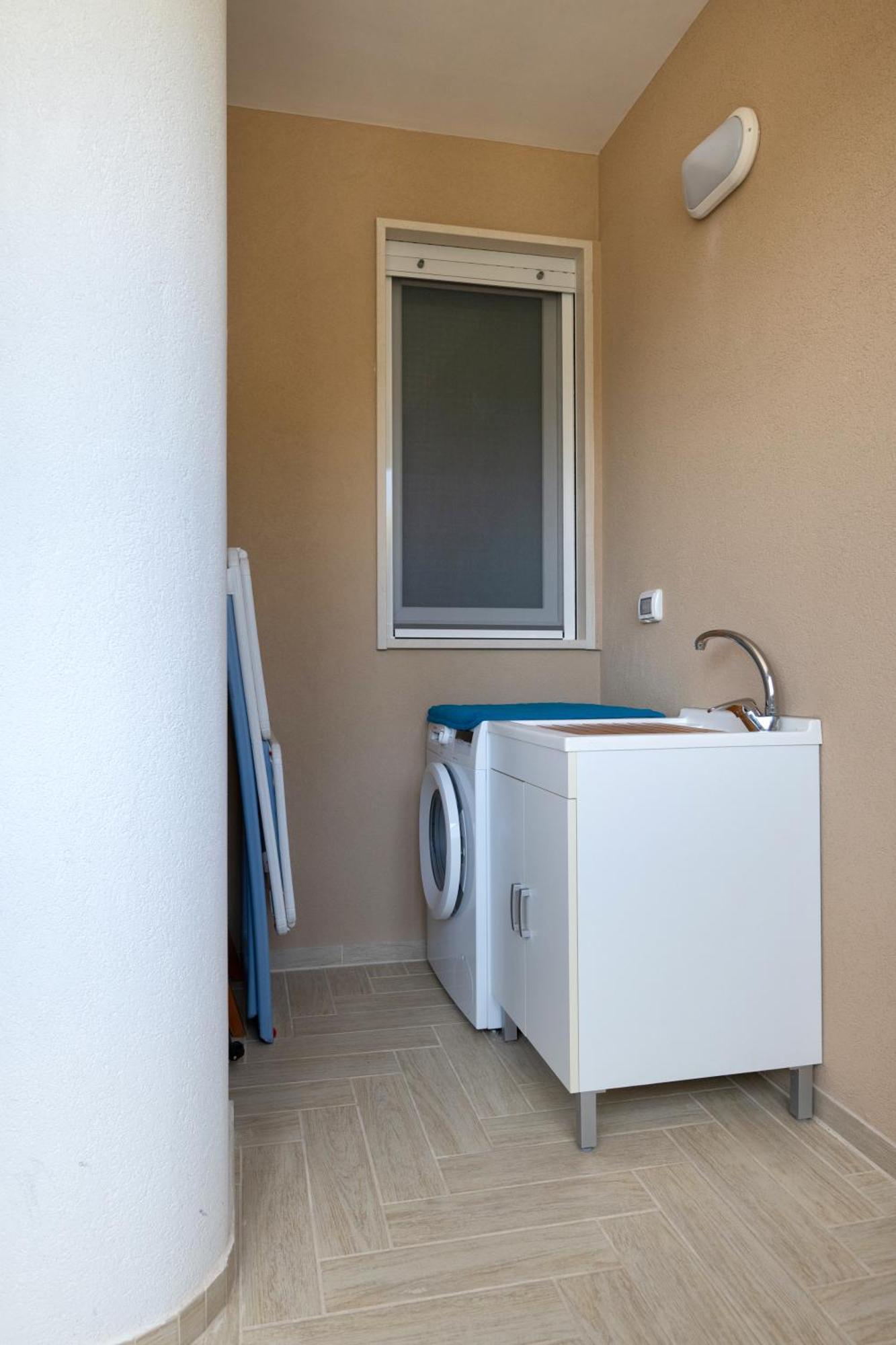 Monopoli Favolosa - Spacious 100Mq Apt. W/ Parking Buitenkant foto