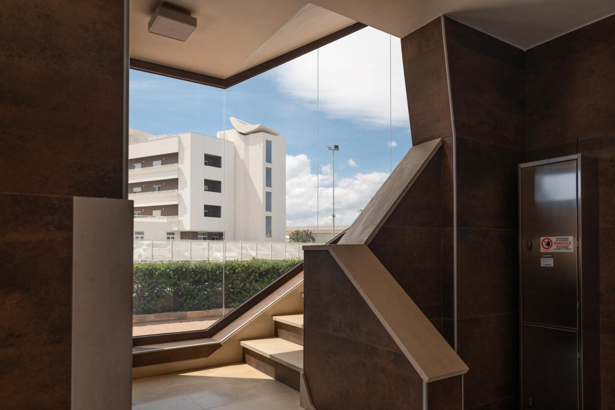 Monopoli Favolosa - Spacious 100Mq Apt. W/ Parking Buitenkant foto