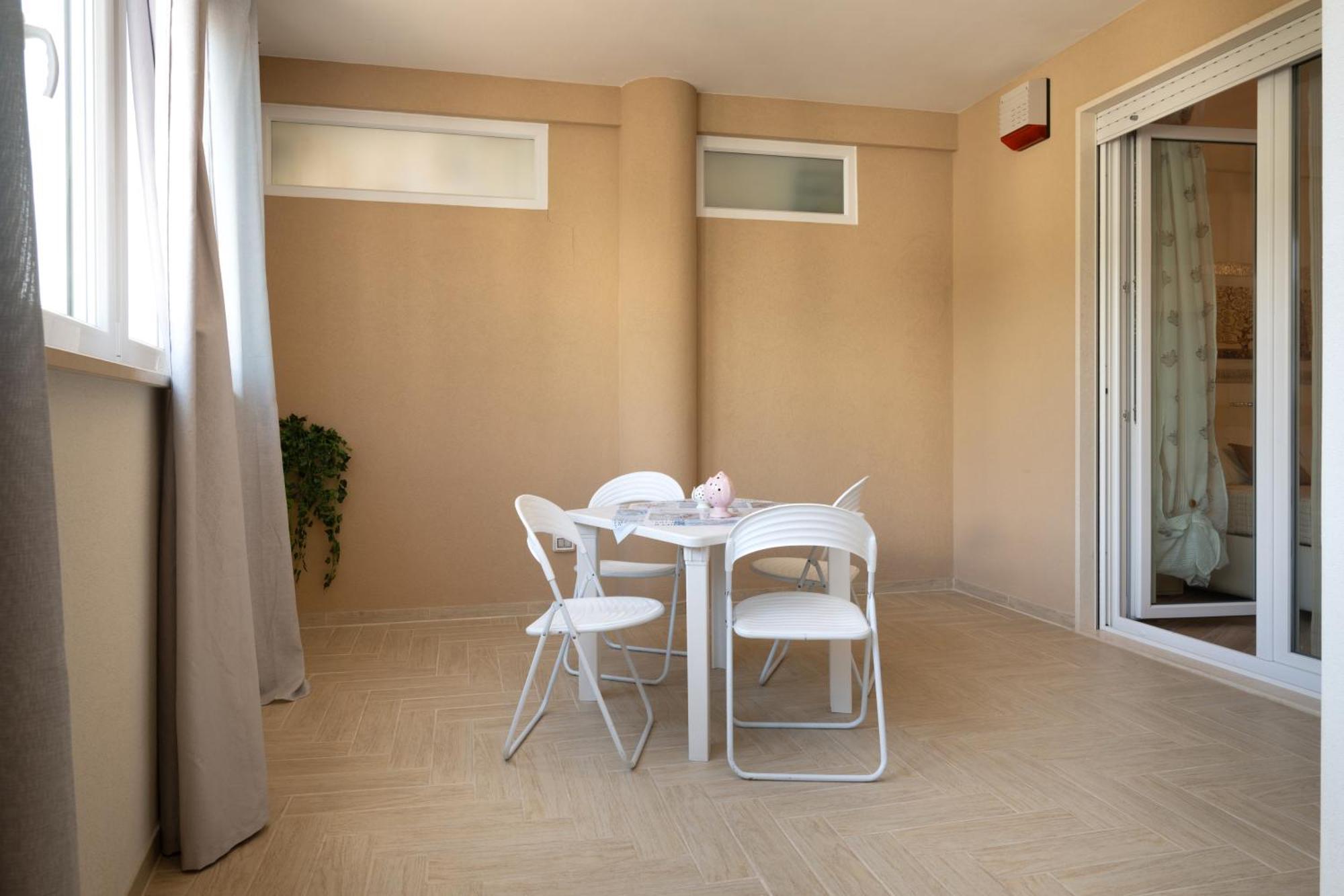 Monopoli Favolosa - Spacious 100Mq Apt. W/ Parking Buitenkant foto