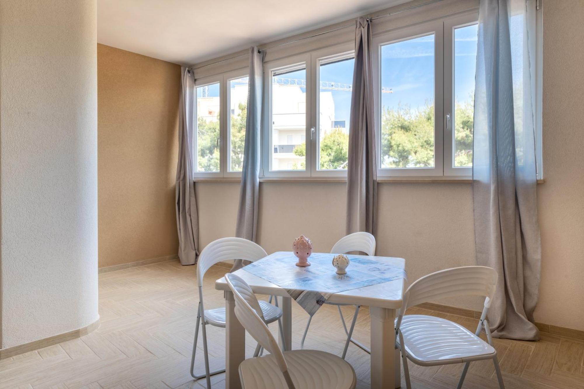 Monopoli Favolosa - Spacious 100Mq Apt. W/ Parking Buitenkant foto